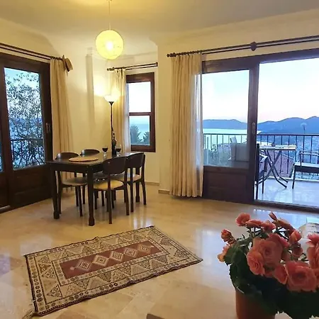 Lejlighed With View And Swimming Pool